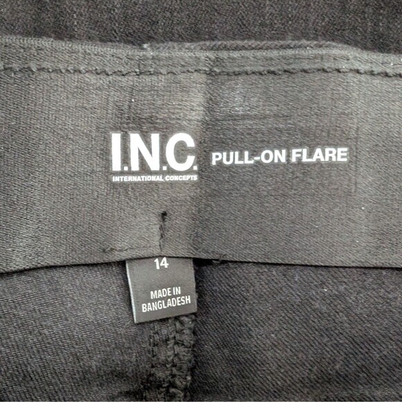 INC International Concepts Women's High Rise Flared Pull On Pants Black 14 NWT - Picture 4 of 7